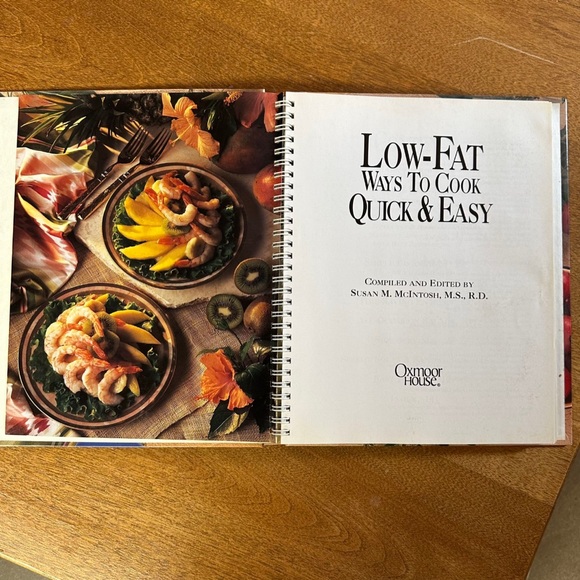 Low-Fat Ways To Cook Quick And Easy Recipe Book - Picture 3 of 9